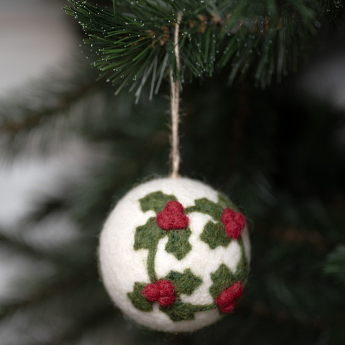 Kerstbal Vilt - Hulst / Holly Berry Cirkel Large - 8cm - Wit/Groen/Rood - Fairtrade