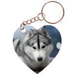 Sleutelhanger hartje 5x5cm - Husky Liggend op Houten Vloer