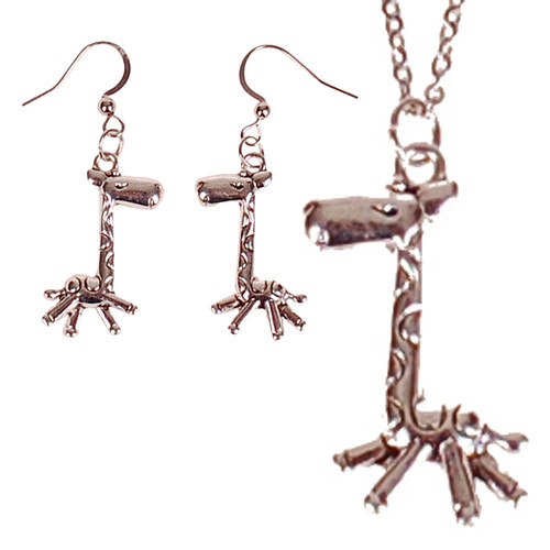 Set - Ketting 55cm RVS - Oorbellen Zilverkleurig - Hangertjes Giraf Zilverkleurig 2,5cm 