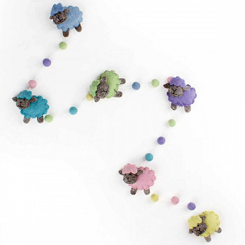 Viltslinger Schaapjes en Bolletjes Pasteltinten - Verticaal -127cm