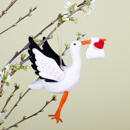 Vilten Hanger Ooievaar met buidel  - 11x17cm