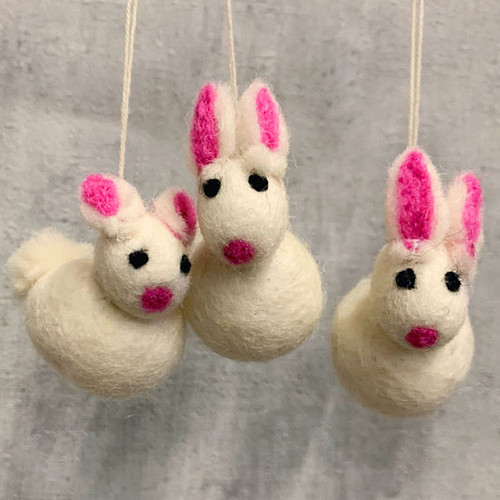 Set van 3 Vilten hangertjes - Konijntjes - 5x4cm