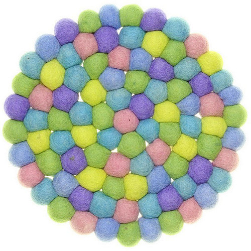 Vilten Onderzetter Rond - Bolletjes Volle Pastelkleuren - 20 cm - Fairtrade Homedeco