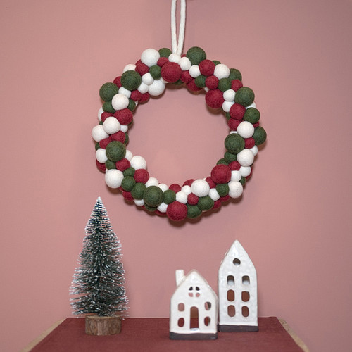 Kerstkrans Viltballetjes - Holly Berry - 35cm - Rood/Groen/Wit - Fairtrade