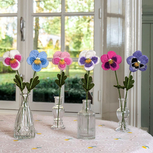 Bloemen Wolvilt - Viooltjes - Set 6 st - Fuchsia/Lichtblauw/Lila/Roze/Wit-Lila/Wit-Roze - Handmade-Fairtrade - Homedeco - 30cm