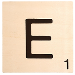 Houten Bordje 10x10x0.5cm - E - Zwarte Letter/Woordwaarde - Onbehandeld - Onderzetter/Homedeco